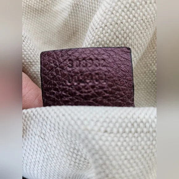 GUCCI EUC SOHO leather w/ metal chain & tassel - Picture 14 of 16